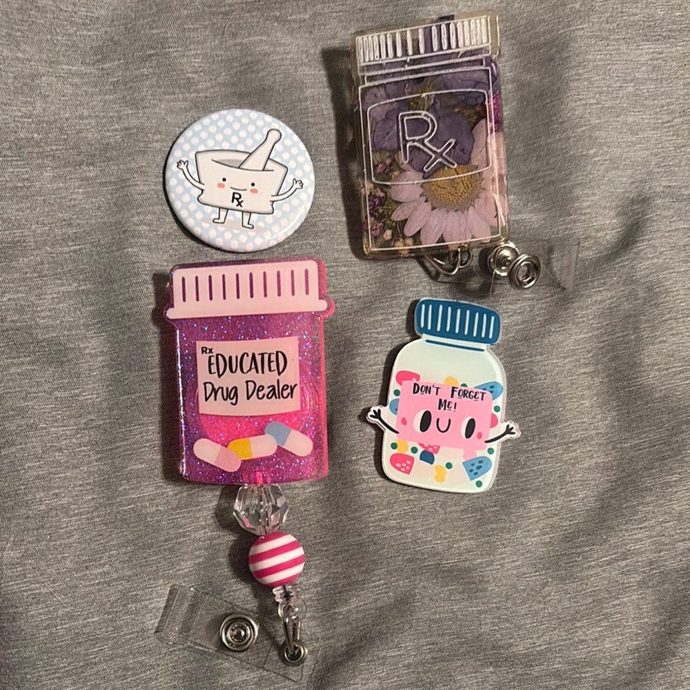 Pharmacy badge reel set